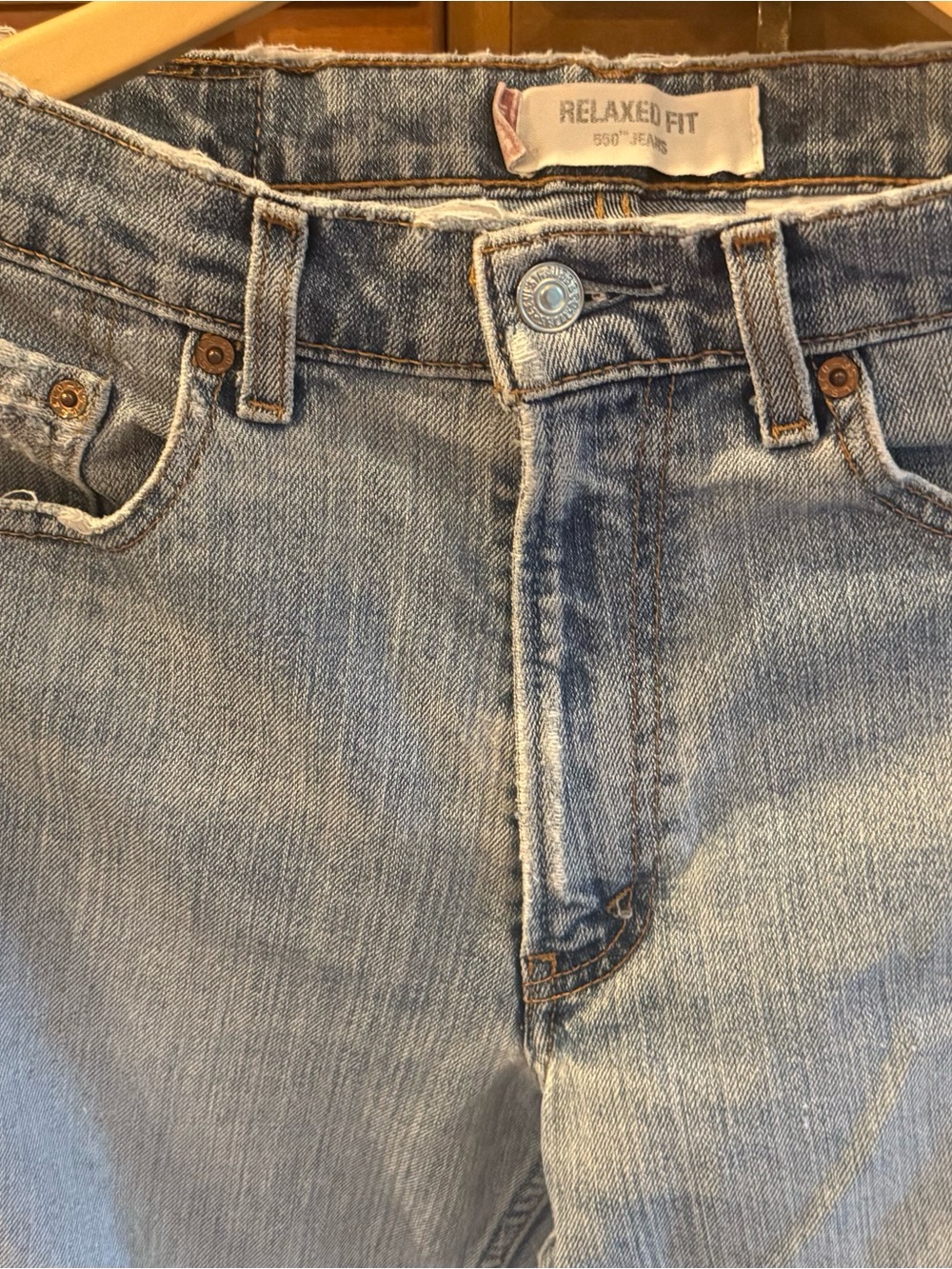 VTG 90s Levi’s 550 Relaxed Fit Jeans | 32x32 Light Wash Distressed Ripped - Picture 12 of 16